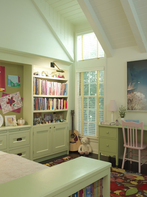 Современная детская комната для юной принцессы