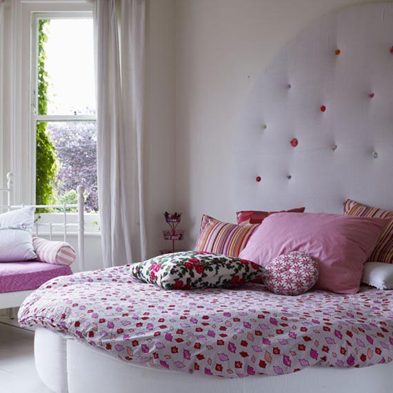 дизайн комнаты с круглой кроватью