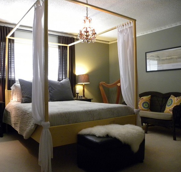 Современный дизайн спальни в серых тонах.
