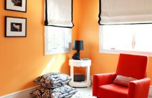 Дизайн уголка для отдыха с персиковыми стенами